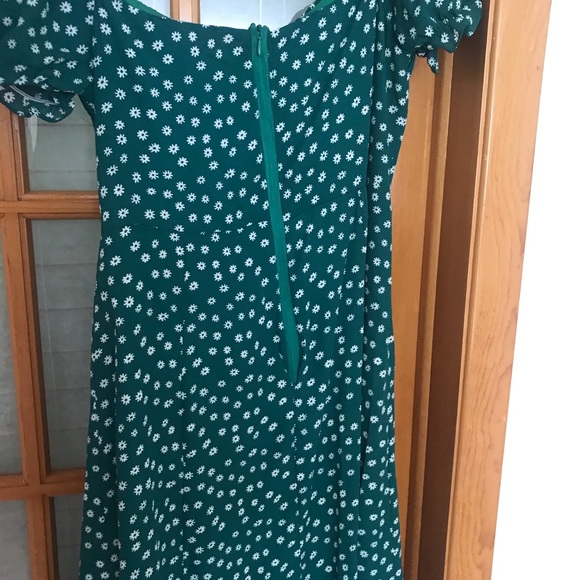 Green dress size L slit in front, lined,L - Picture 2 of 9